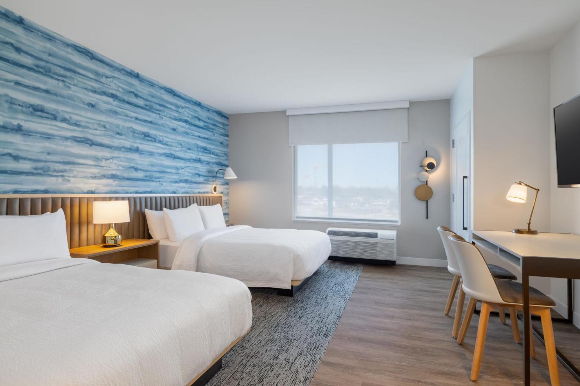 Towneplace Suites By Marriott Geneva At Spire Academy Exterior foto